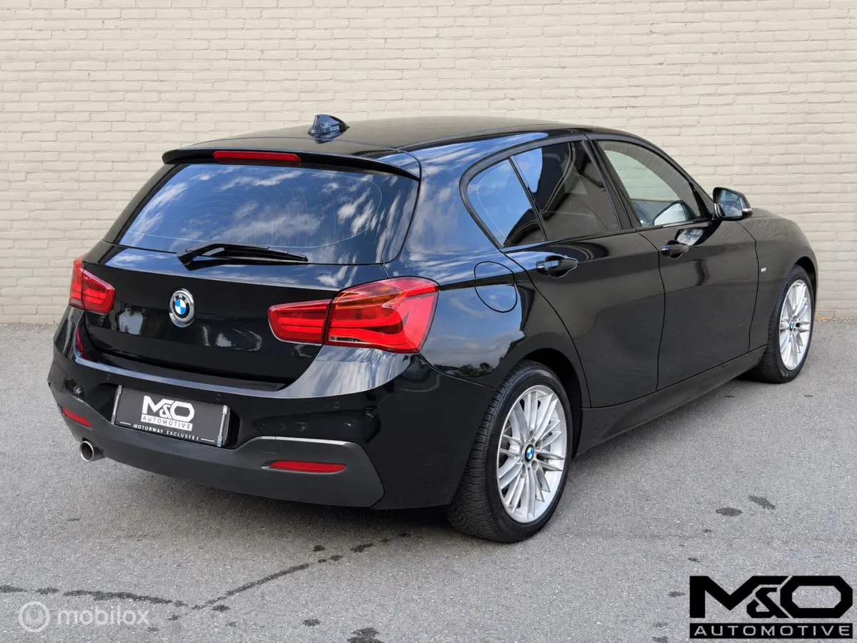 118i | M Sport High Executive| STOELVW | VIRTUAL