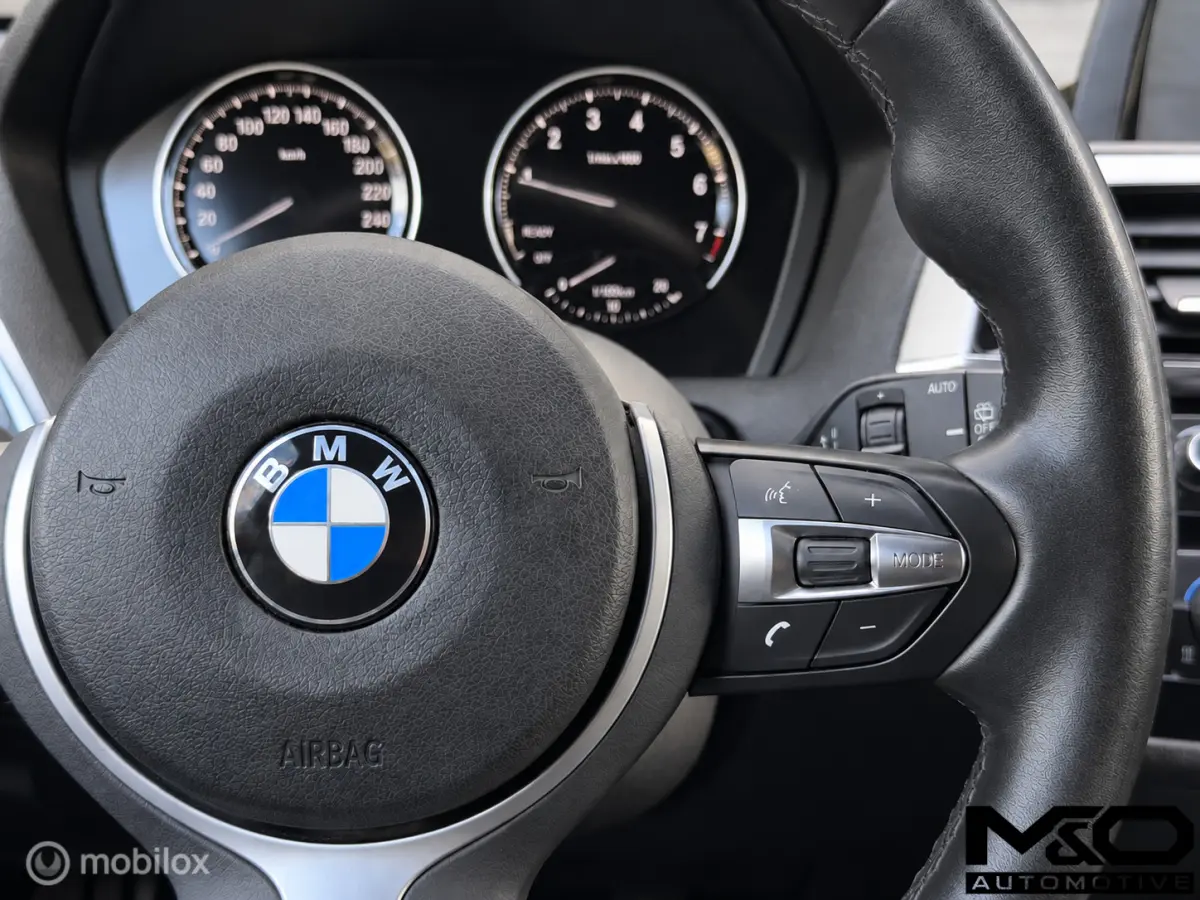 118i | M Sport High Executive| STOELVW | VIRTUAL