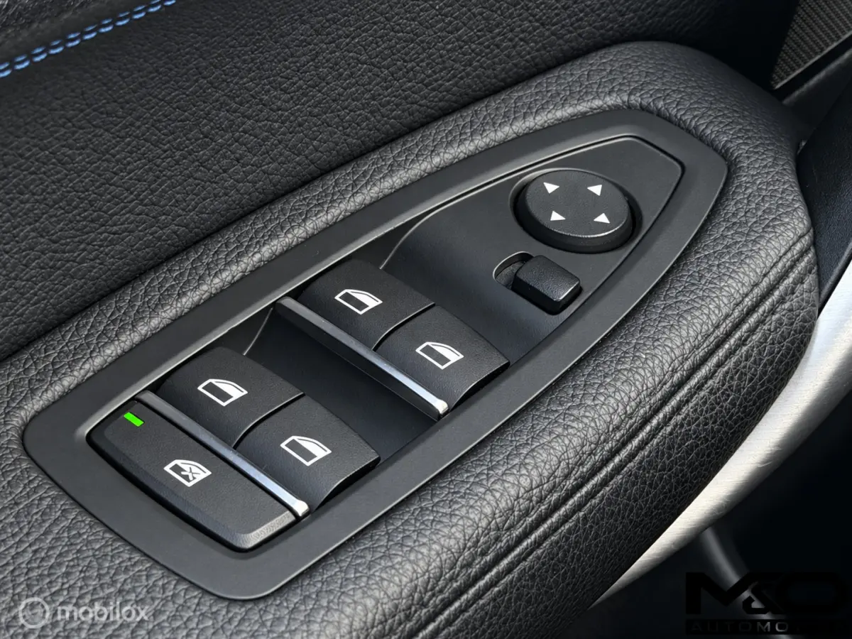 118i | M Sport High Executive| STOELVW | VIRTUAL