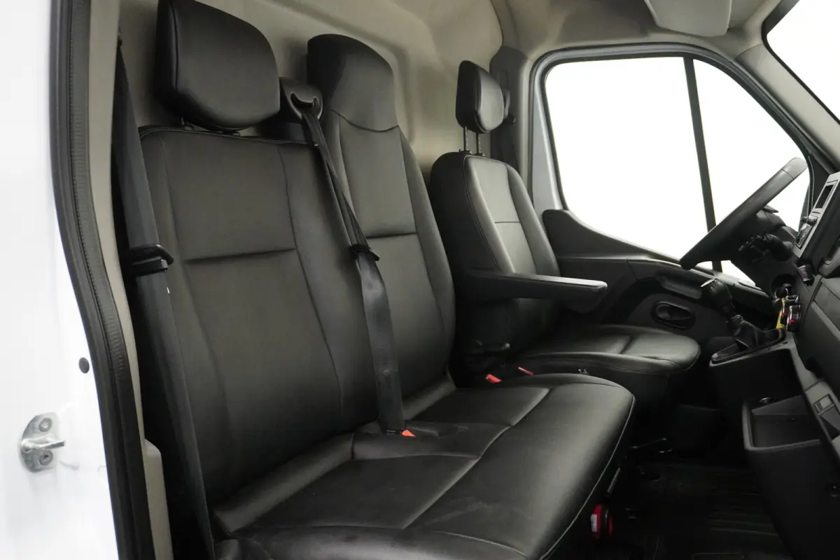 2.3 dCi 135PK L2H2 EURO 6 - Airco - Cruise - Imperiaal - €15.950,- Excl.