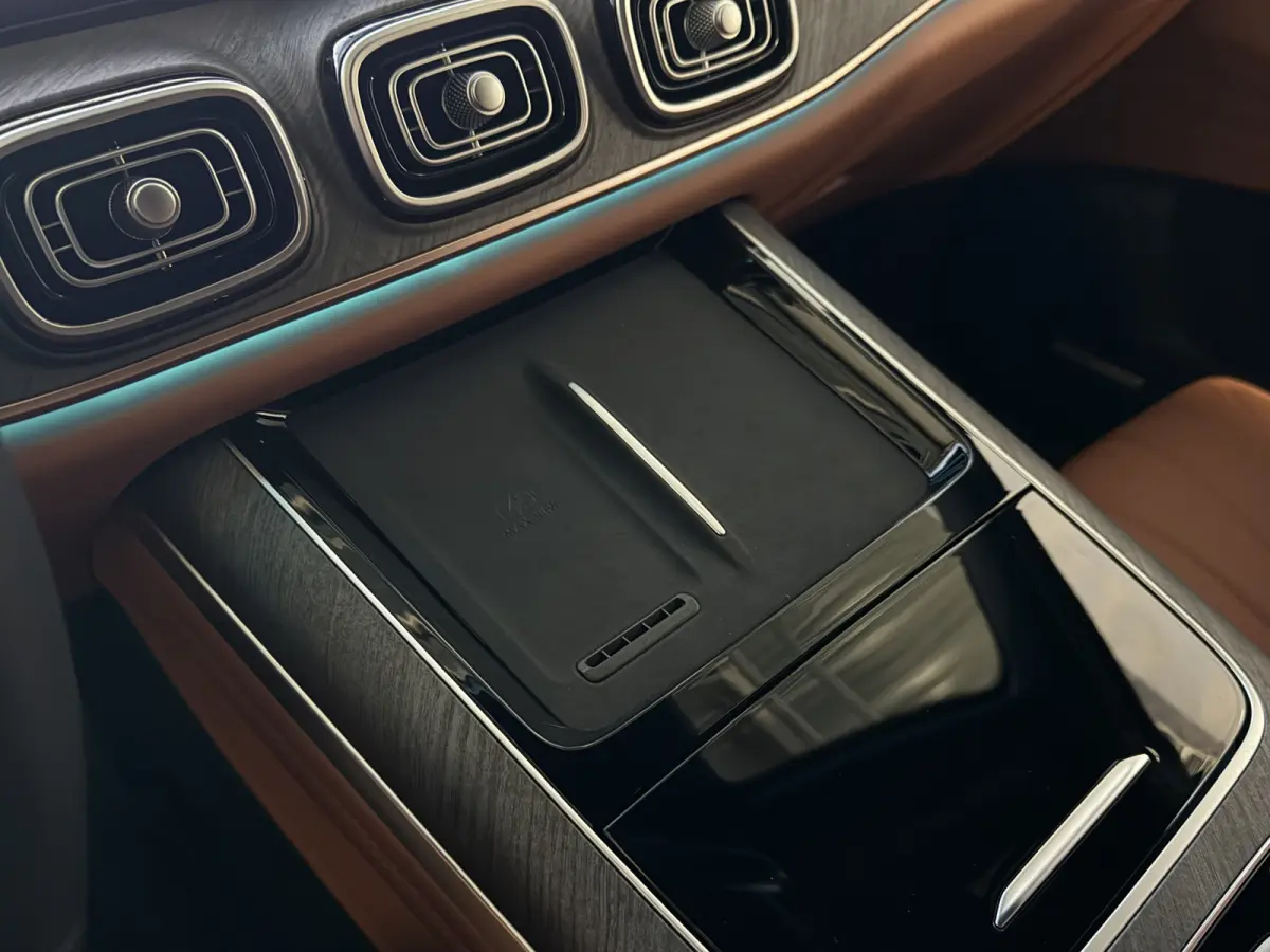 EXCLUSIVE | AWD | BRUIN LEER | 428 PK | 7-PERSOONS | NIEUWE AUTO | KHAKI WHITE phev plug in hybrid