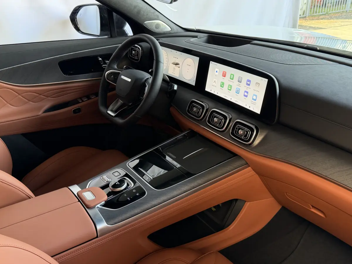 EXCLUSIVE | AWD | BRUIN LEER | 428 PK | 7-PERSOONS | NIEUWE AUTO | KHAKI WHITE phev plug in hybrid