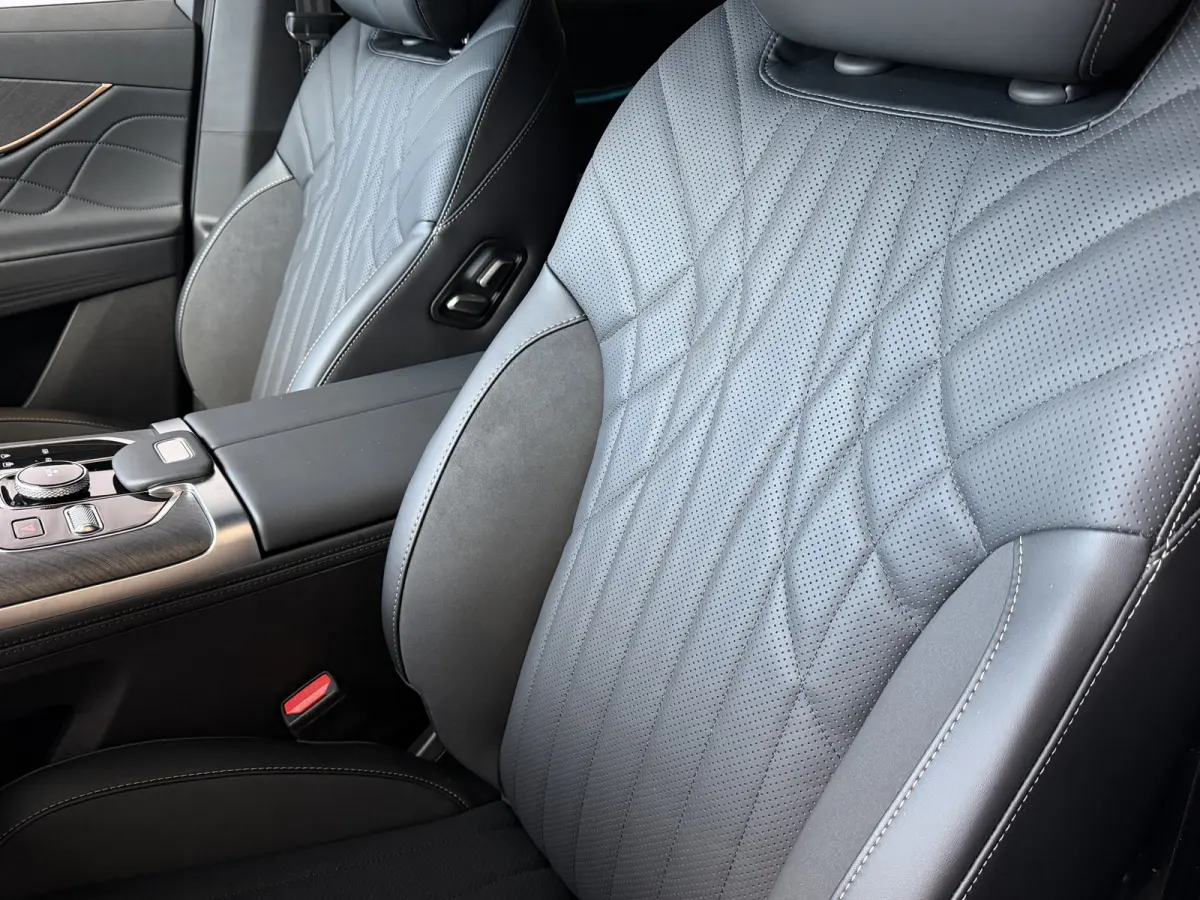 EXCLUSIVE | AWD | 428 PK | 7-PERSOONS | 7 JAAR GARANTIE | KHAKI WHITE phev plug in hybrid