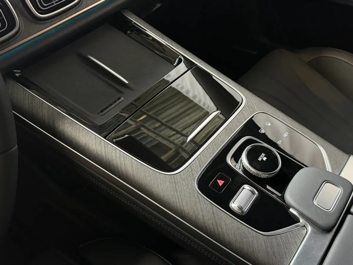 EXCLUSIVE | AWD | 428 PK | 7-PERSOONS | 7 JAAR GARANTIE | KHAKI WHITE phev plug in hybrid