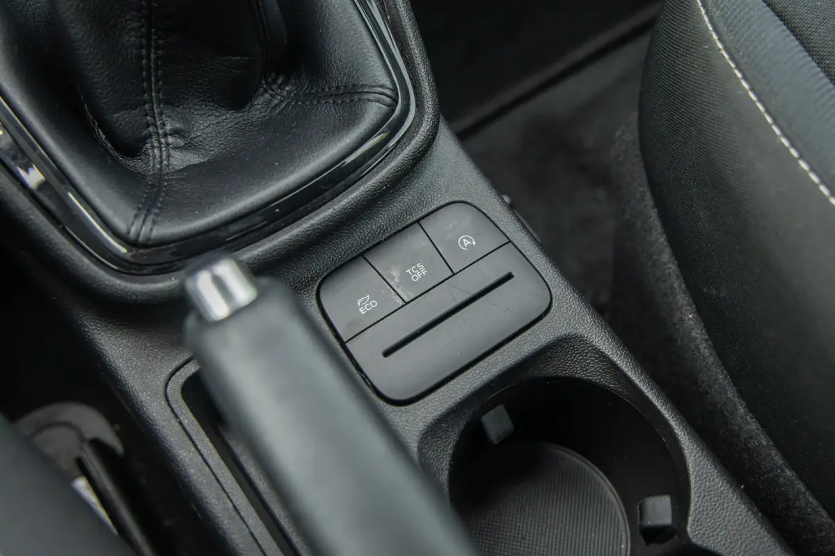1.1 Trend | Dealer o.h. | DAB | Apple carplay / adriod auto | Cruise control