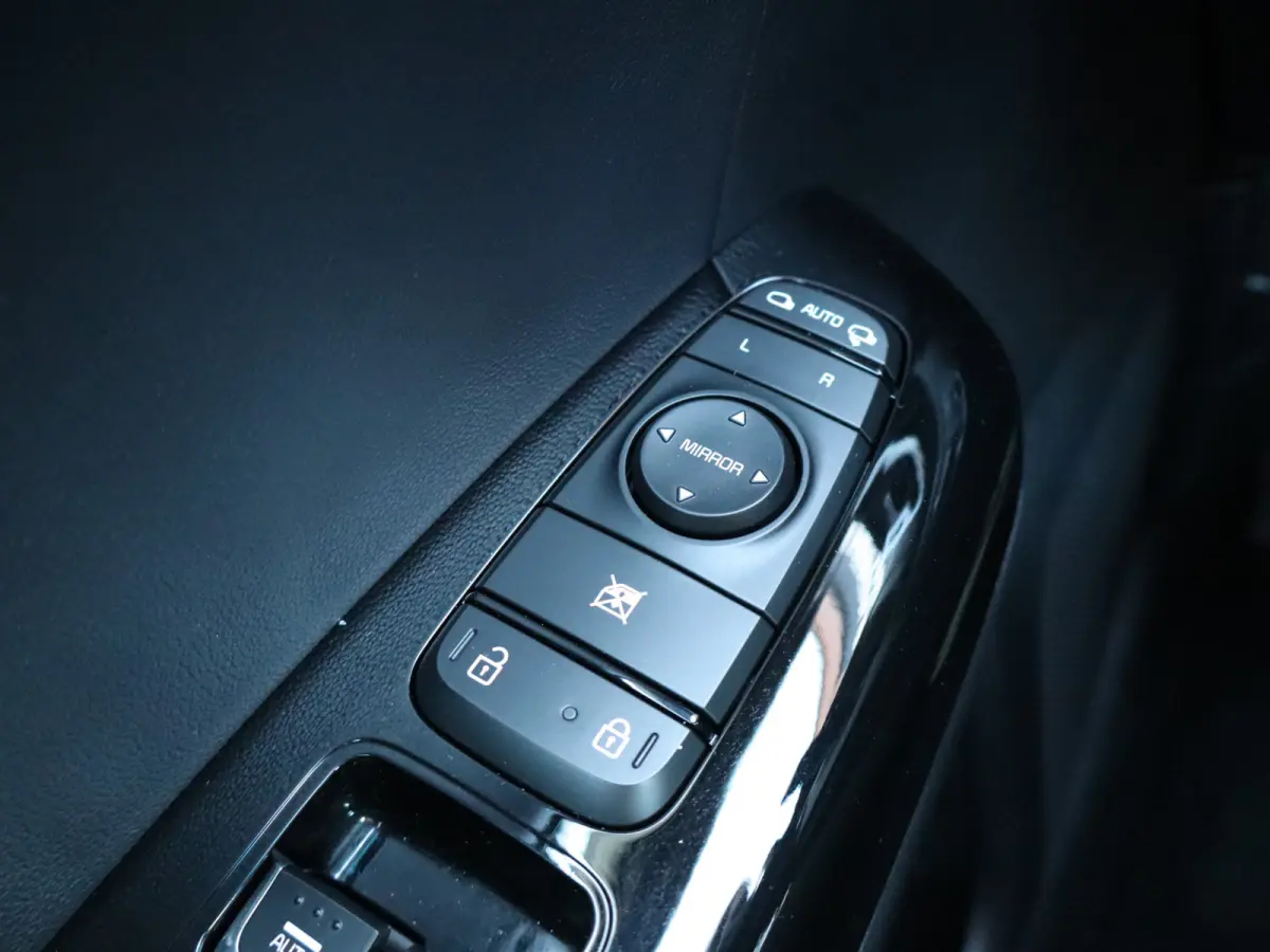 1.6 T-GDI 4WD GT-Line BLACK-Line NIEUWSTAAT I GT-line I Trekhaak I Carplay I Treeplank I Pano I Camera I Winterpakket I NL-auto I Navi I