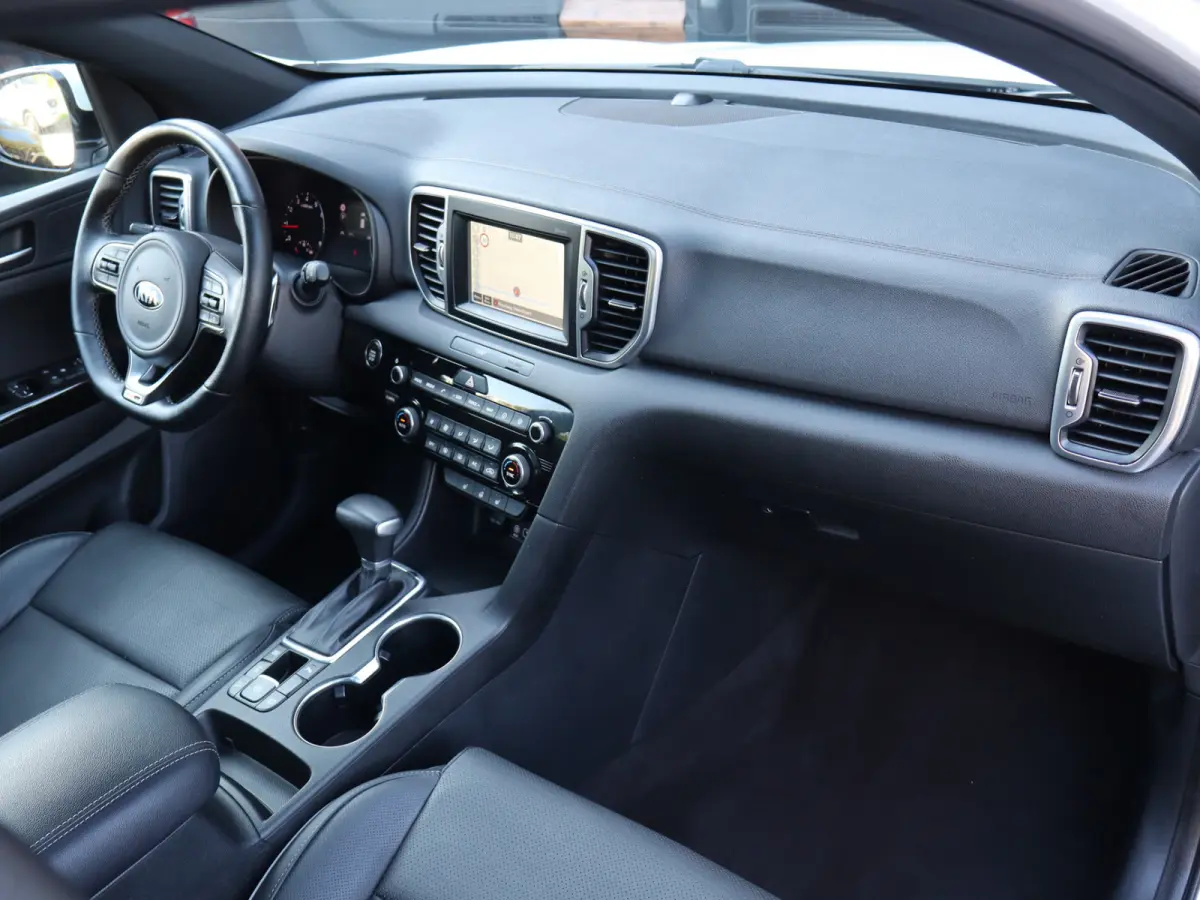 1.6 T-GDI 4WD GT-Line BLACK-Line NIEUWSTAAT I GT-line I Trekhaak I Carplay I Treeplank I Pano I Camera I Winterpakket I NL-auto I Navi I