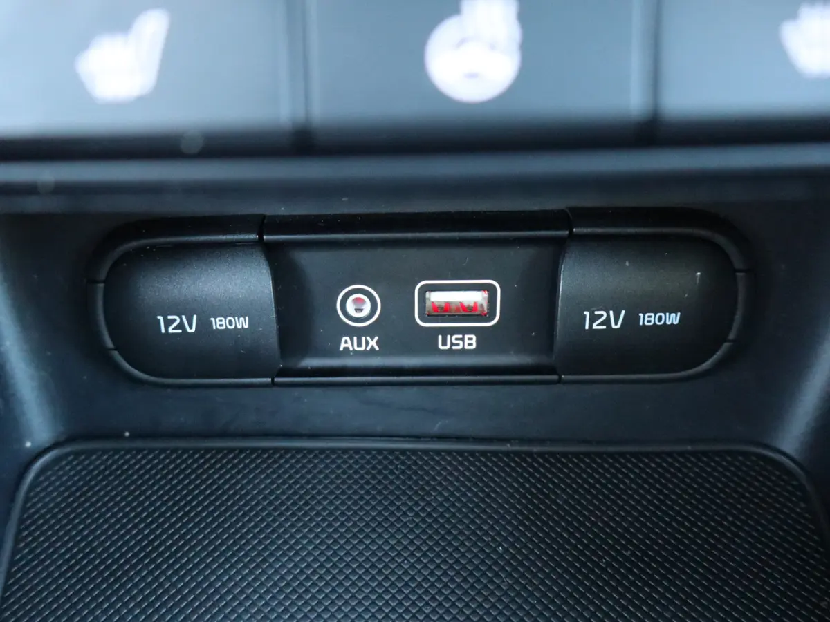 1.6 T-GDI 4WD GT-Line BLACK-Line NIEUWSTAAT I GT-line I Trekhaak I Carplay I Treeplank I Pano I Camera I Winterpakket I NL-auto I Navi I