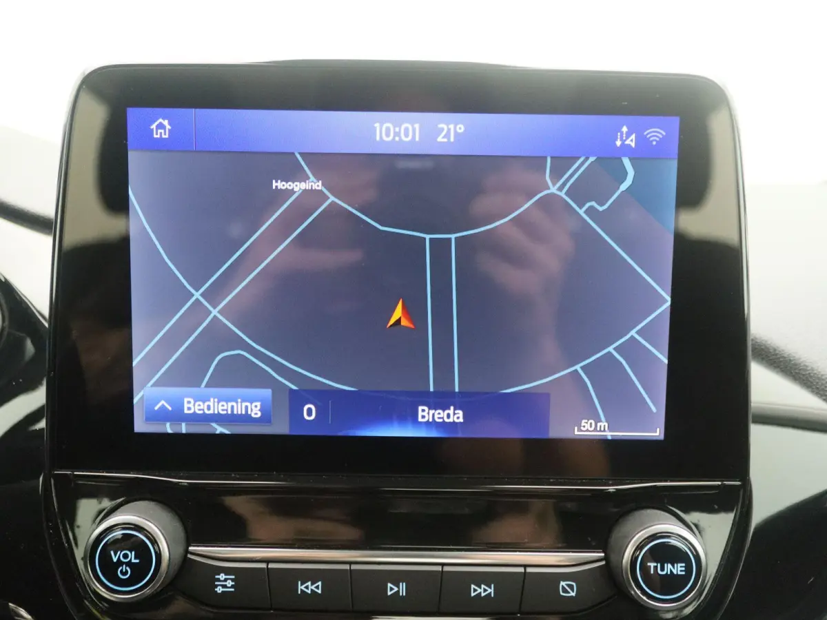 1.0 EcoBoost Titanium | Apple Carplay/Android Auto | Climate Control | Winterpakket | Trekhaak |
