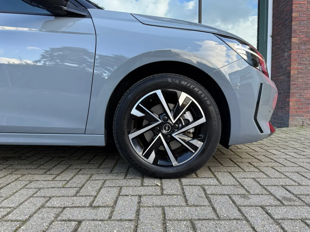 1.2 Turbo Hybrid GS - Automaat - Navi - Climate - Org.NL