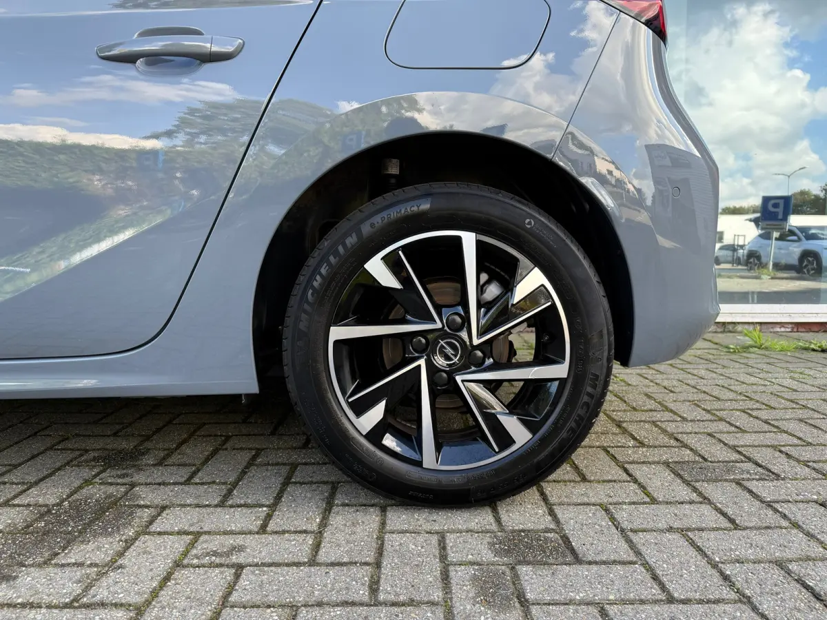 1.2 Turbo Hybrid GS - Automaat - Navi - Climate - Org.NL