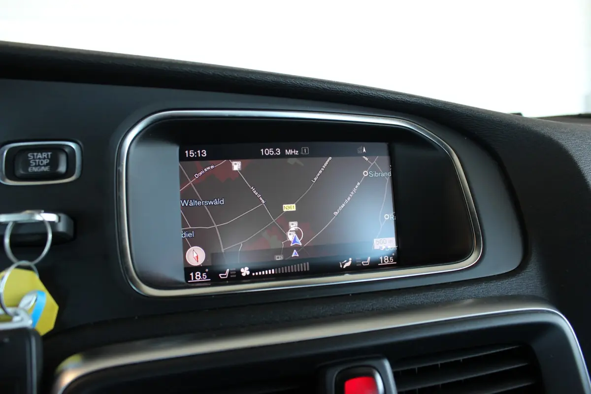 2.0 T4 Business Sport Trekhaak | Bluetooth | LED | Stoelverw. | Navi | Alcantara | 17" LMV | PDC V+A