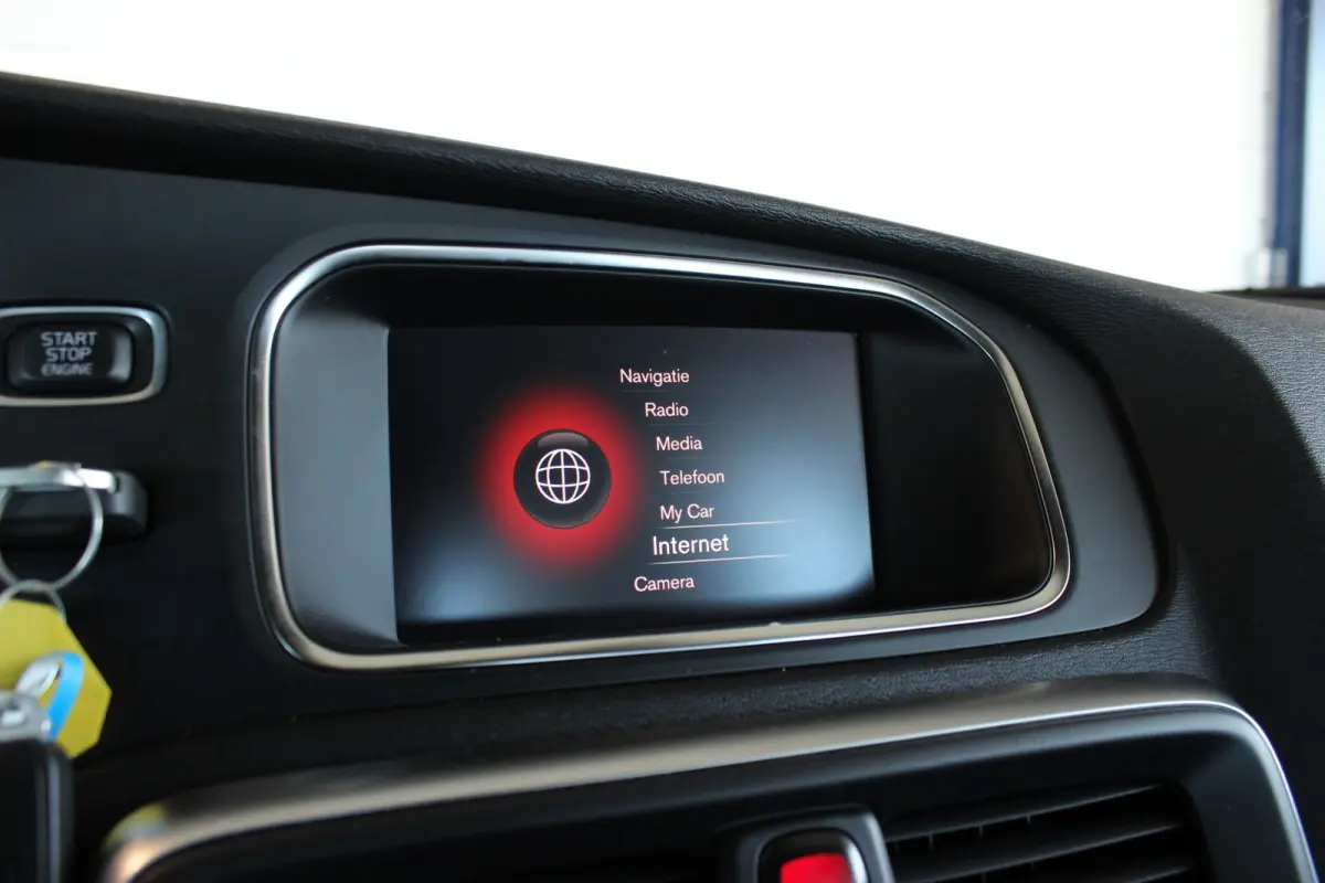 2.0 T4 Business Sport Trekhaak | Bluetooth | LED | Stoelverw. | Navi | Alcantara | 17" LMV | PDC V+A
