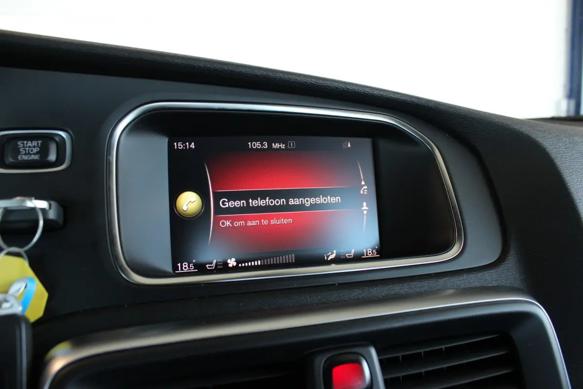 2.0 T4 Business Sport Trekhaak | Bluetooth | LED | Stoelverw. | Navi | Alcantara | 17" LMV | PDC V+A
