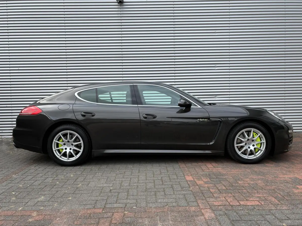 Sport 3.0 S Sport Hybride 3.0 4