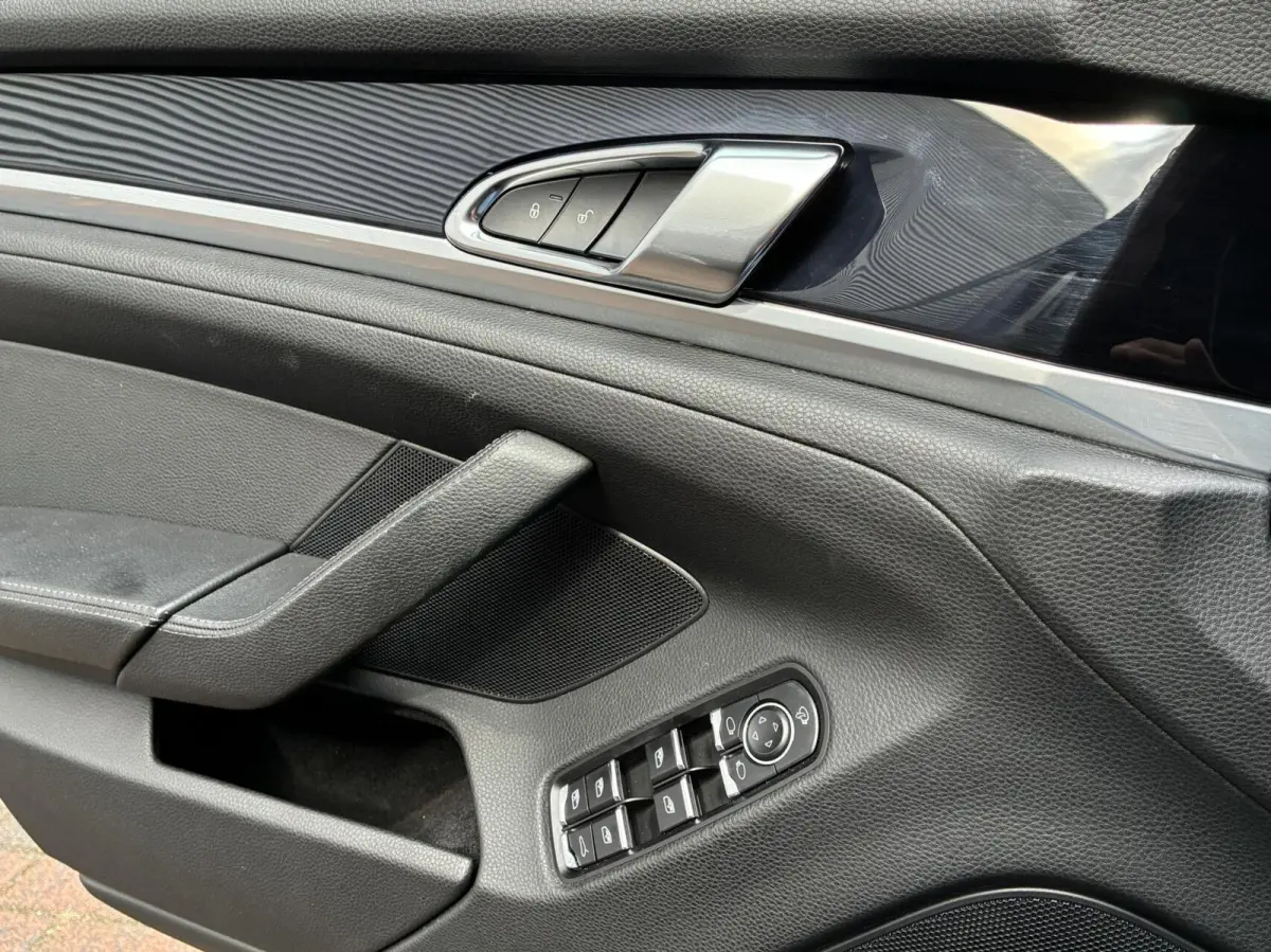 Sport 3.0 S Sport Hybride 3.0 4