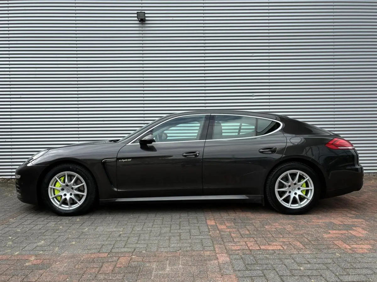 Sport 3.0 S Sport Hybride 3.0 4