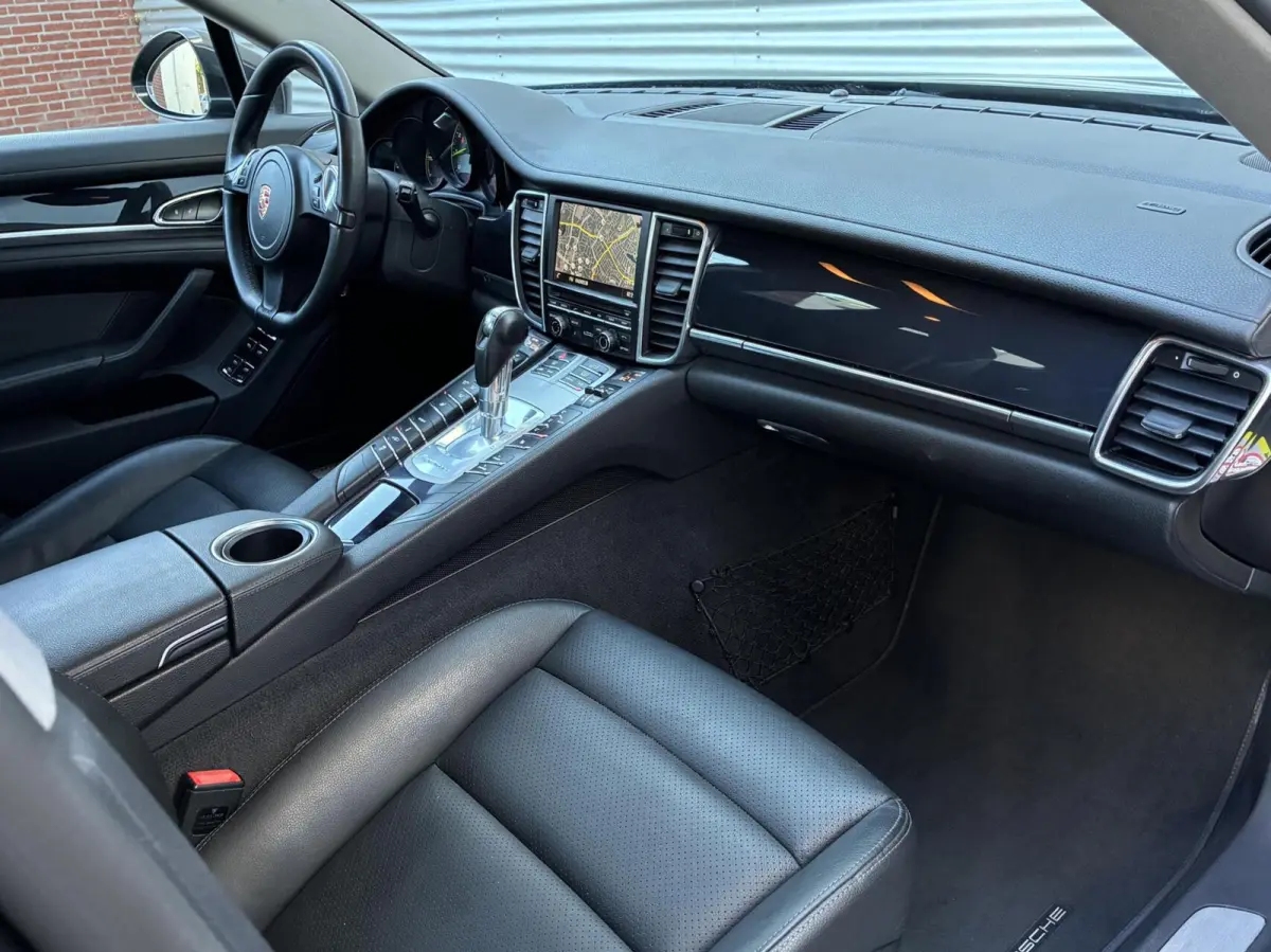 Sport 3.0 S Sport Hybride 3.0 4