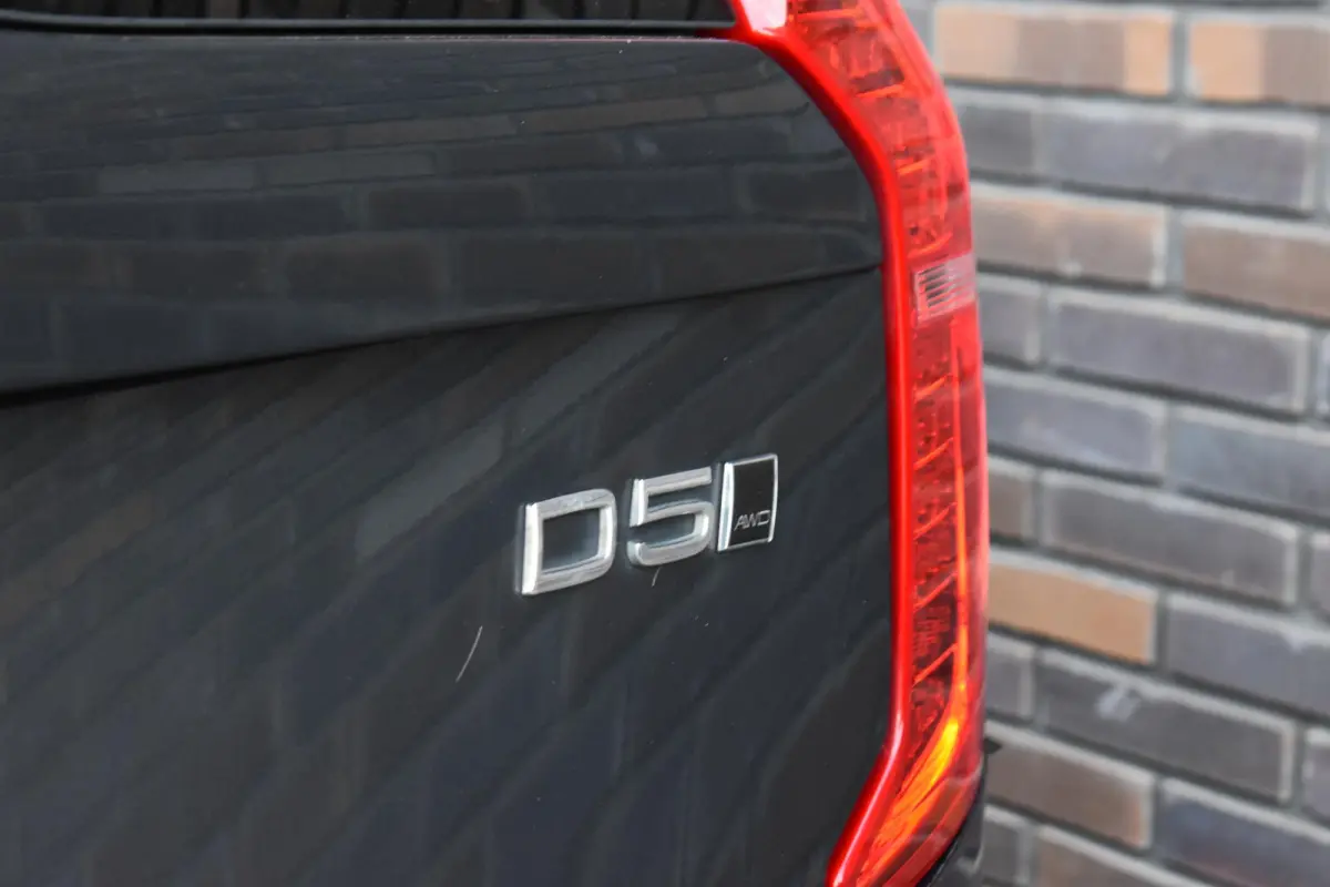 2.0 D5 AWD 224PK 196dkm