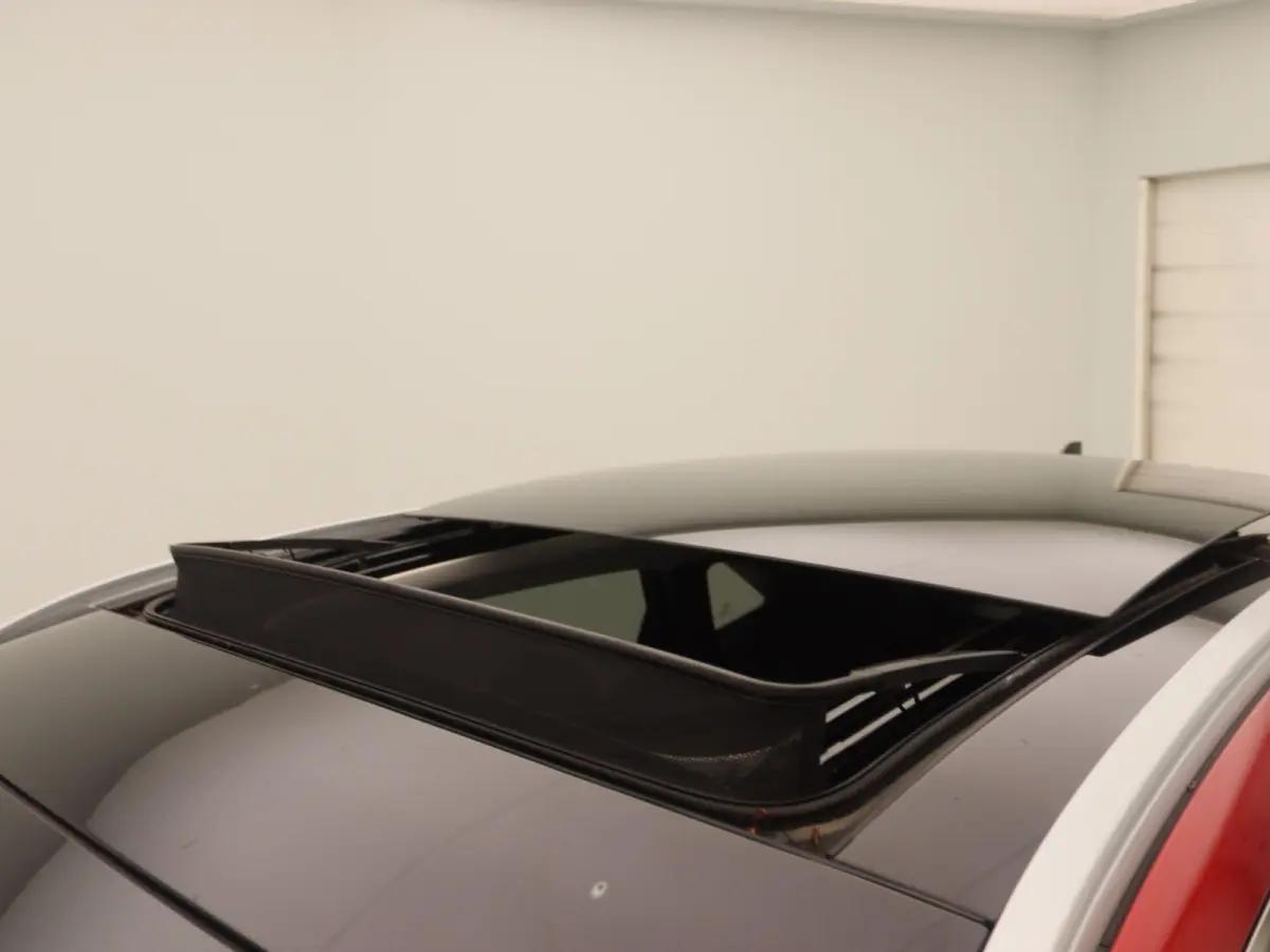 2.5 PHEV Vignale | Panoramadak | Head-Up Display | Apple Carplay/Android Auto | Stoelverwarming |