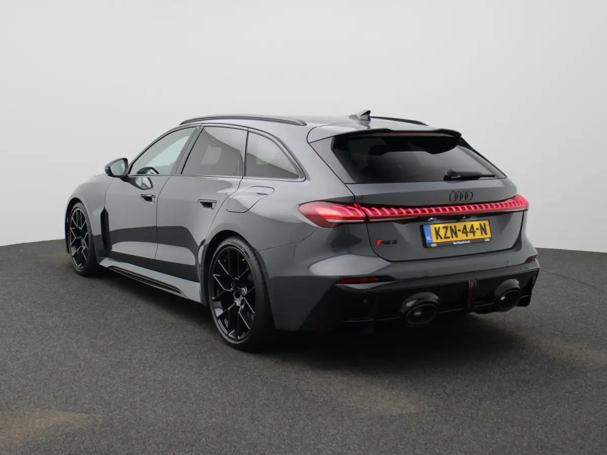RS 5 Avant quattro 639 PK | RS-sportuitlaat | RS-sportstoelen | Alcantara RS-Stuur | 360 Camera | Bang & Olufsen | Stoelverwarming | MMI bijrijdersdisplay |