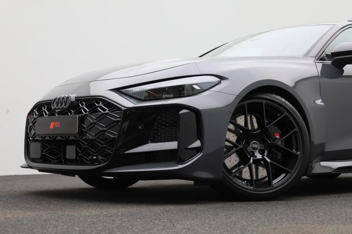 RS 5 Avant quattro 639 PK | RS-sportuitlaat | RS-sportstoelen | Alcantara RS-Stuur | 360 Camera | Bang & Olufsen | Stoelverwarming | MMI bijrijdersdisplay |