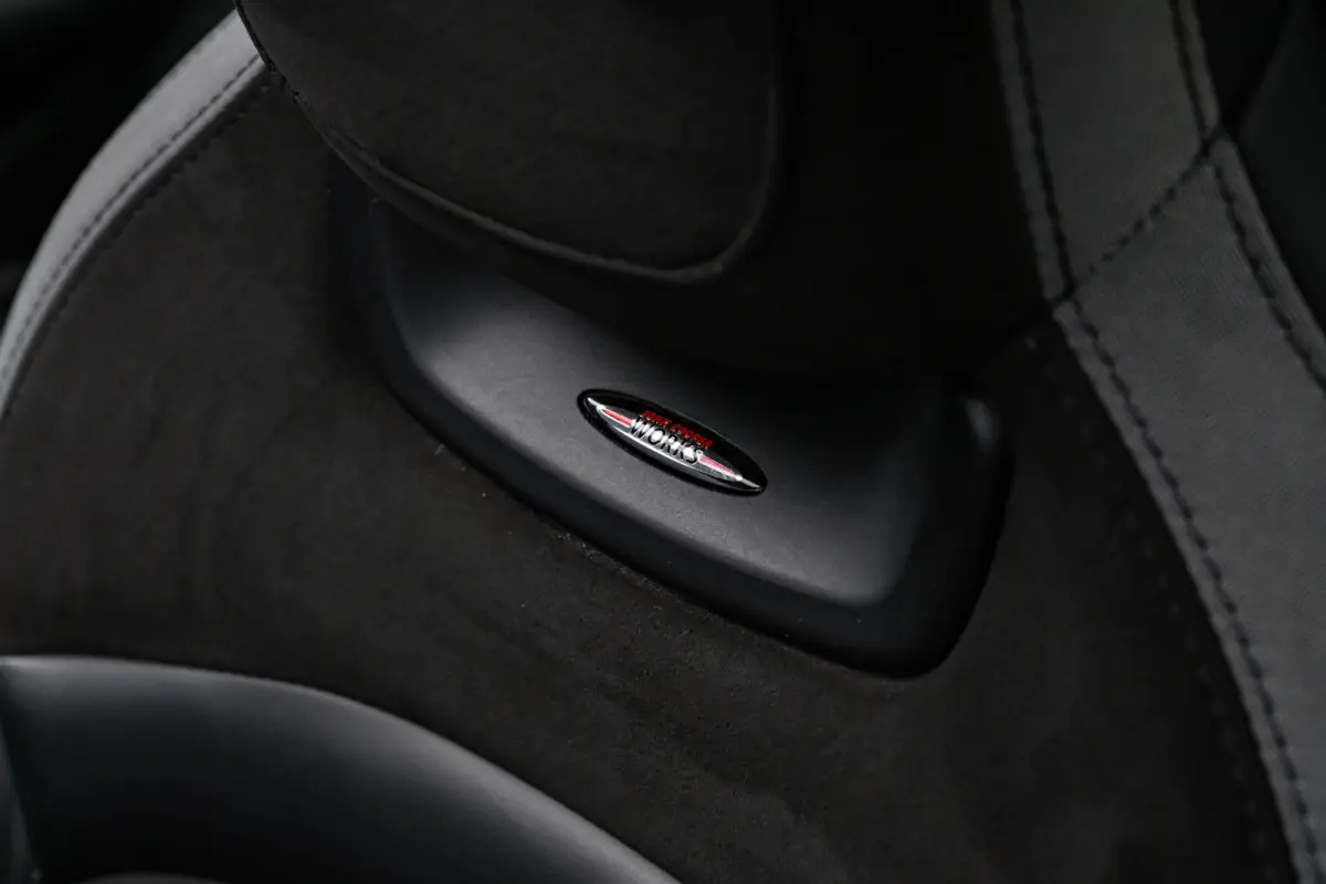 2.0 JCW ALL4 l Harman/Kardon Sound l Leder/Alcantara l Head up Display l Panoramadak l Camera l