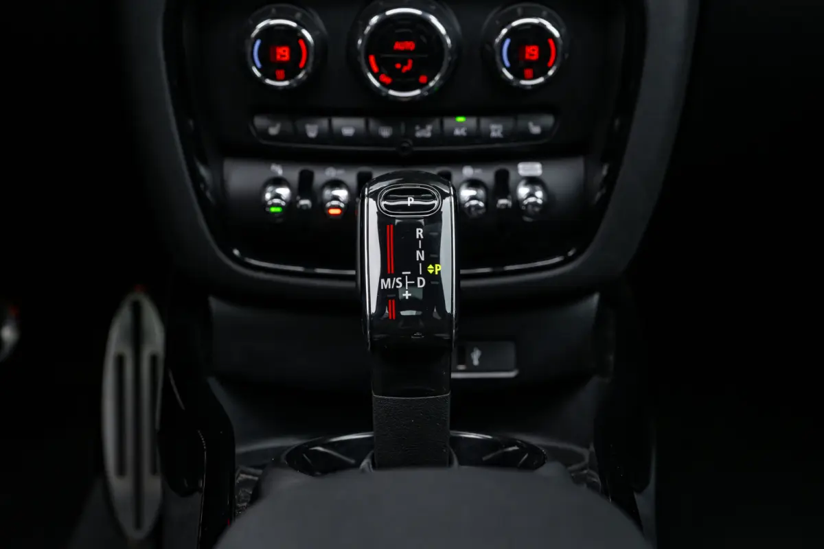 2.0 JCW ALL4 l Harman/Kardon Sound l Leder/Alcantara l Head up Display l Panoramadak l Camera l