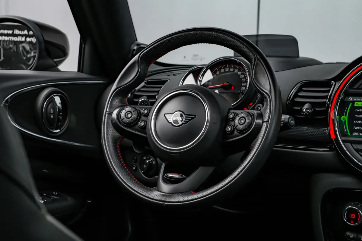 2.0 JCW ALL4 l Harman/Kardon Sound l Leder/Alcantara l Head up Display l Panoramadak l Camera l