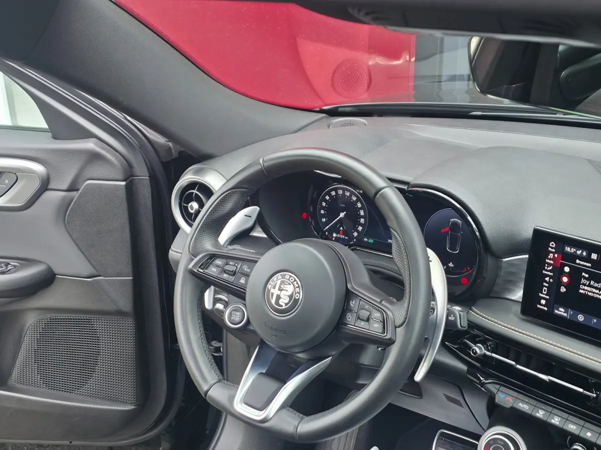 1.5T Hybrid Veloce | Panorama-Dak