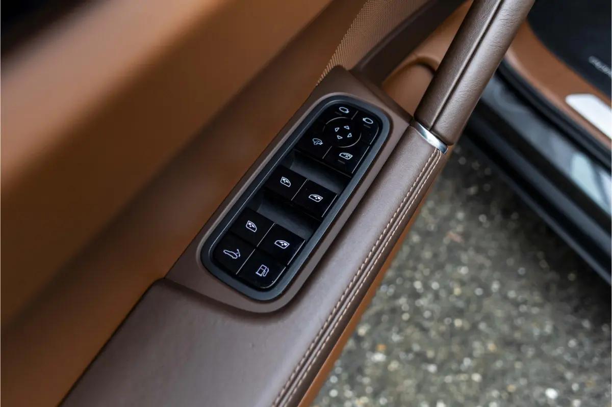 3.0 E-Hybrid Sport Chrono 1e Eigenaar Dealer onderhouden