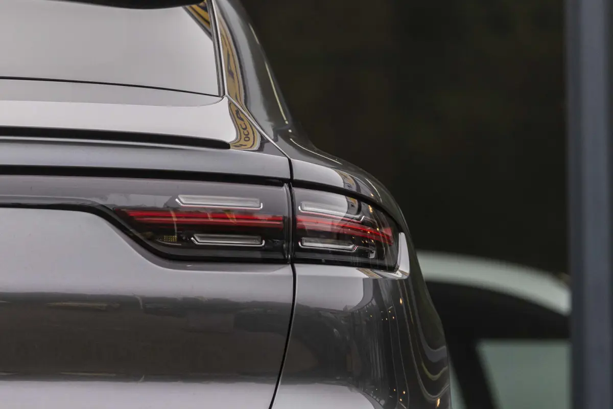 3.0 E-Hybrid Sport Chrono 1e Eigenaar Dealer onderhouden