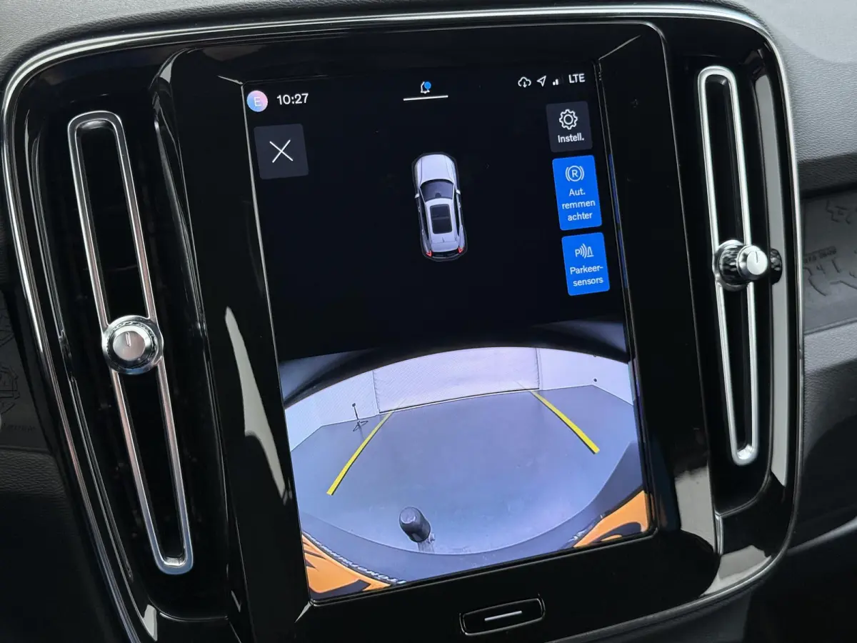 Core 70 kWh SOH 91%| ELEK. TREKHAAK| WINTERPAKKET| STOEL +STUURVERWARMING| WARMTEPOMP| ACHTERUITRIJCAMERA| RIJKLAARPRIJS INCL. 12 MND BOVAG GARANTIE