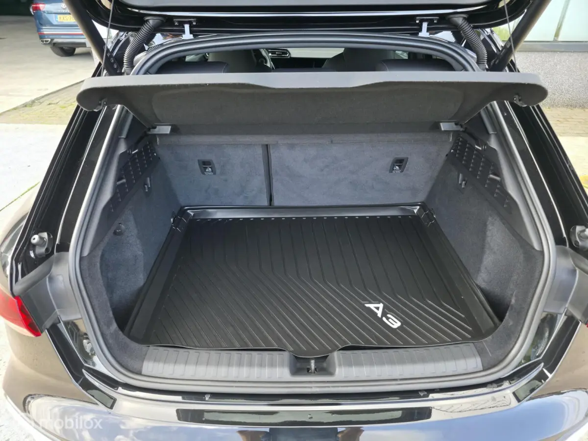 40 TFSI e / 3x S-Line / Sfeer / Cam / Navi