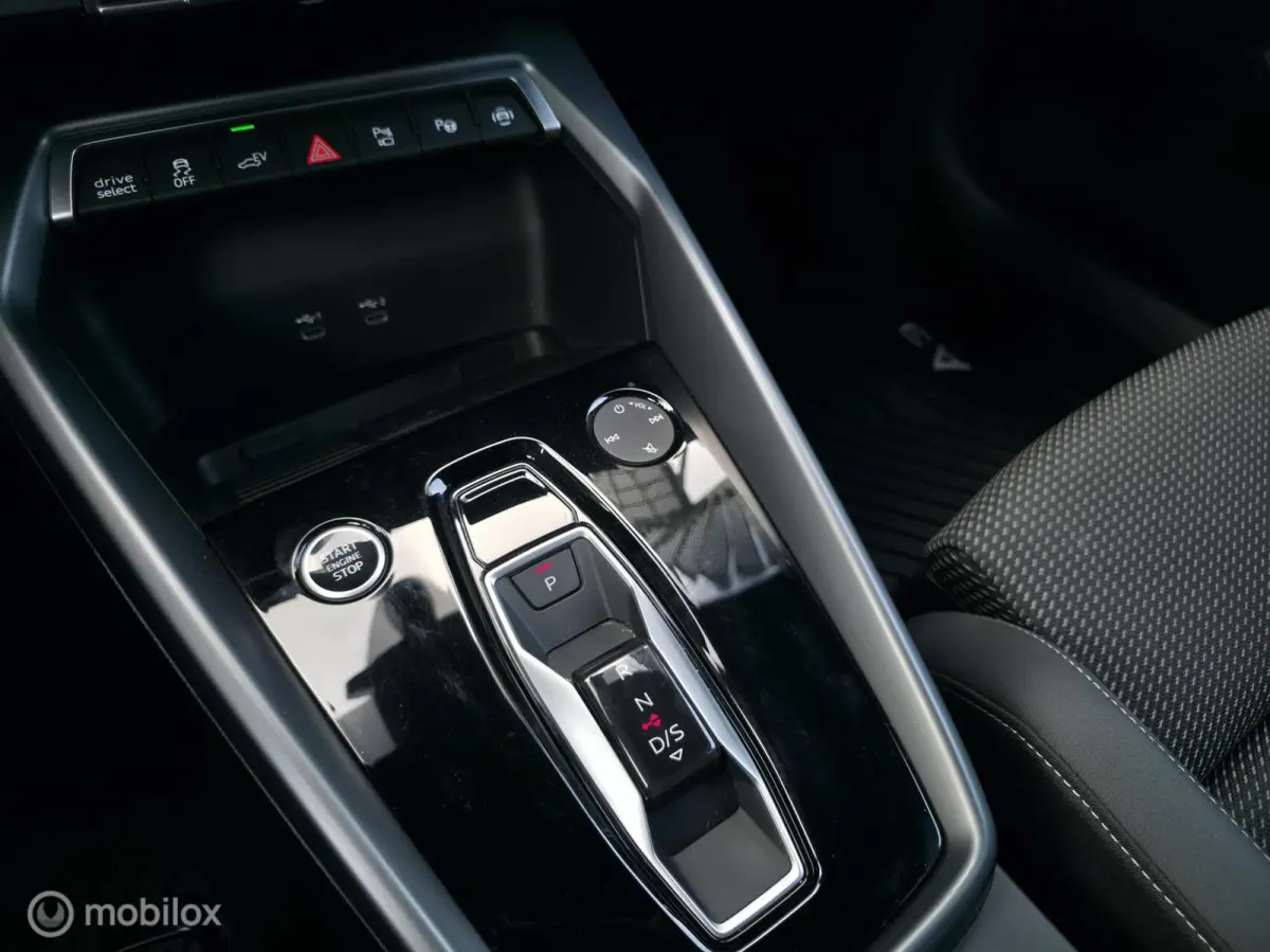 40 TFSI e / 3x S-Line / Sfeer / Cam / Navi