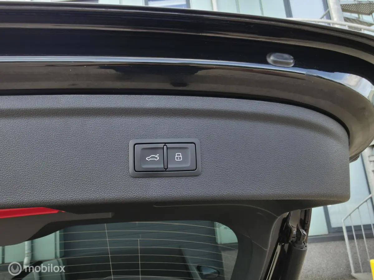40 TFSI e / 3x S-Line / Sfeer / Cam / Navi