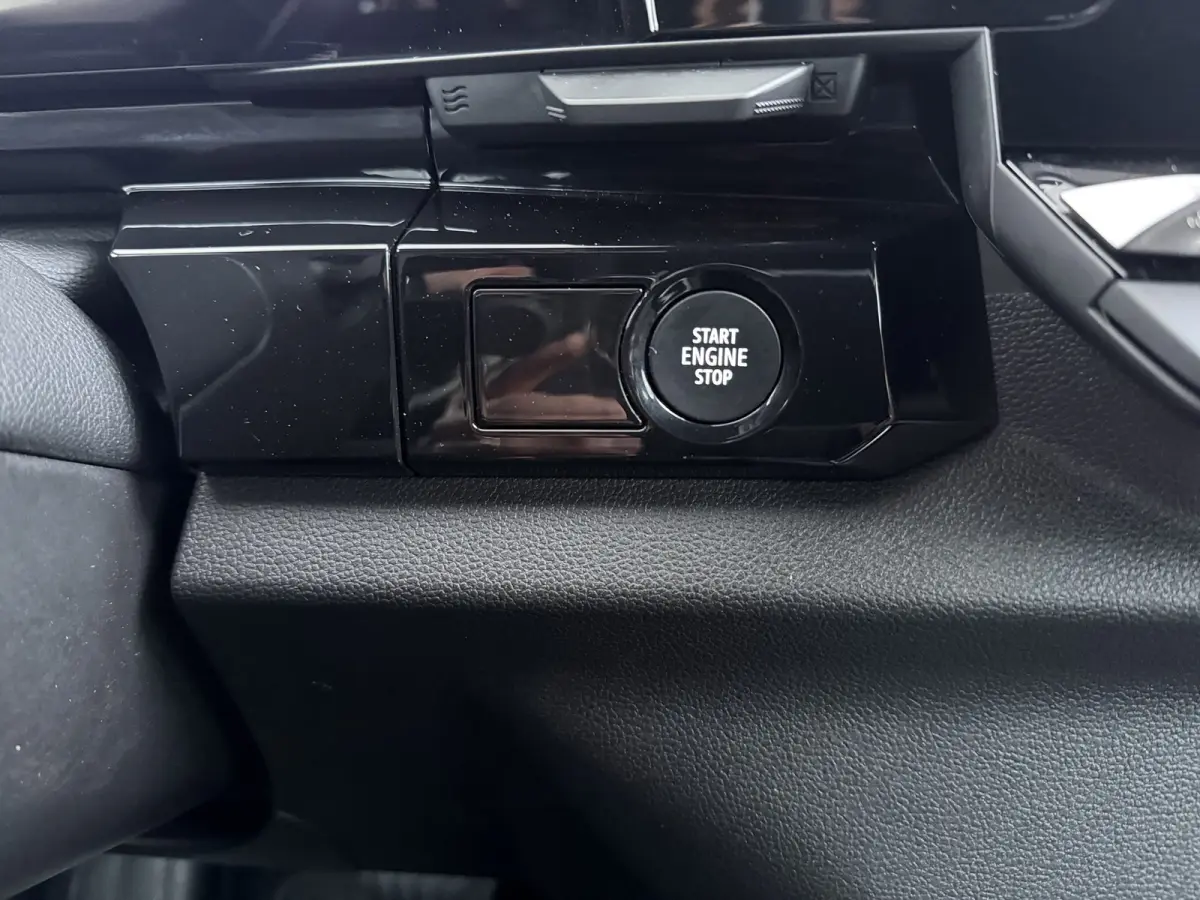 1.2 E-Tech full hybrid 200 evolution / Camera / Carplay / Navigatie / Winterpakket | Achteruitrijcamera | Apple Carplay/Android Auto|telefoonintegratie premium | Cruise control