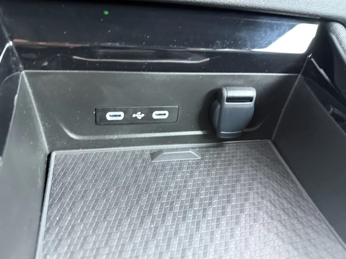 1.2 E-Tech full hybrid 200 evolution / Camera / Carplay / Navigatie / Winterpakket | Achteruitrijcamera | Apple Carplay/Android Auto|telefoonintegratie premium | Cruise control