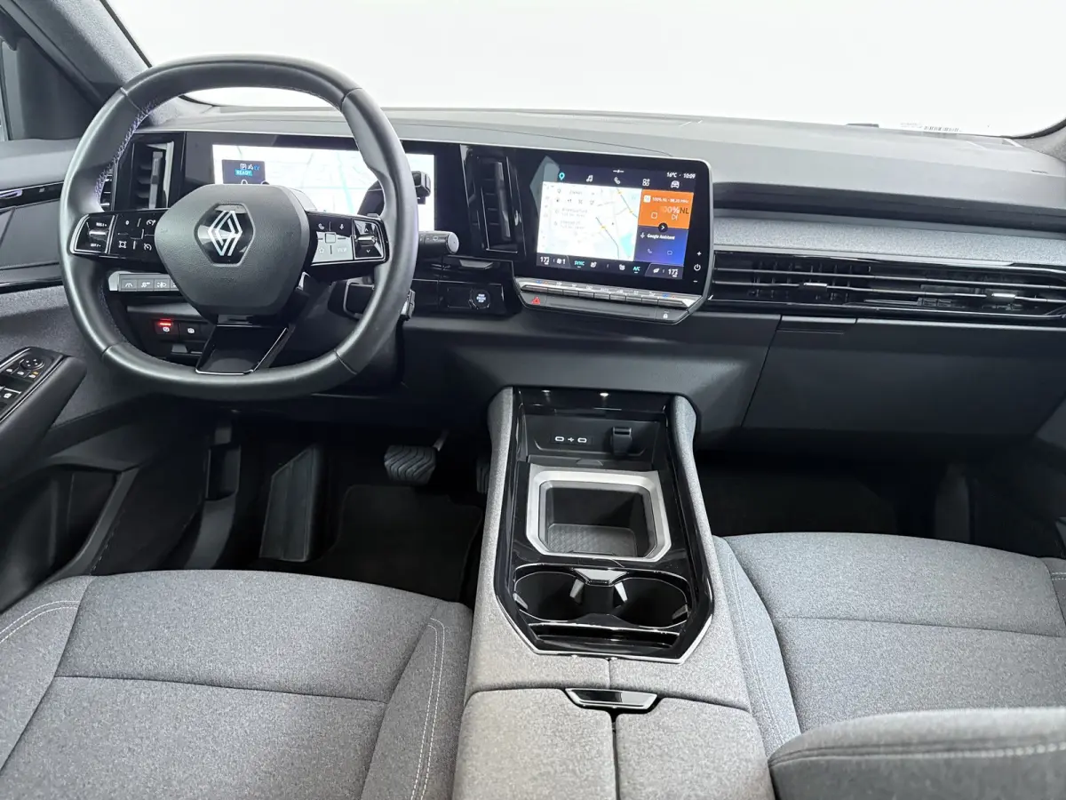 1.2 E-Tech full hybrid 200 evolution / Camera / Carplay / Navigatie / Winterpakket | Achteruitrijcamera | Apple Carplay/Android Auto|telefoonintegratie premium | Cruise control