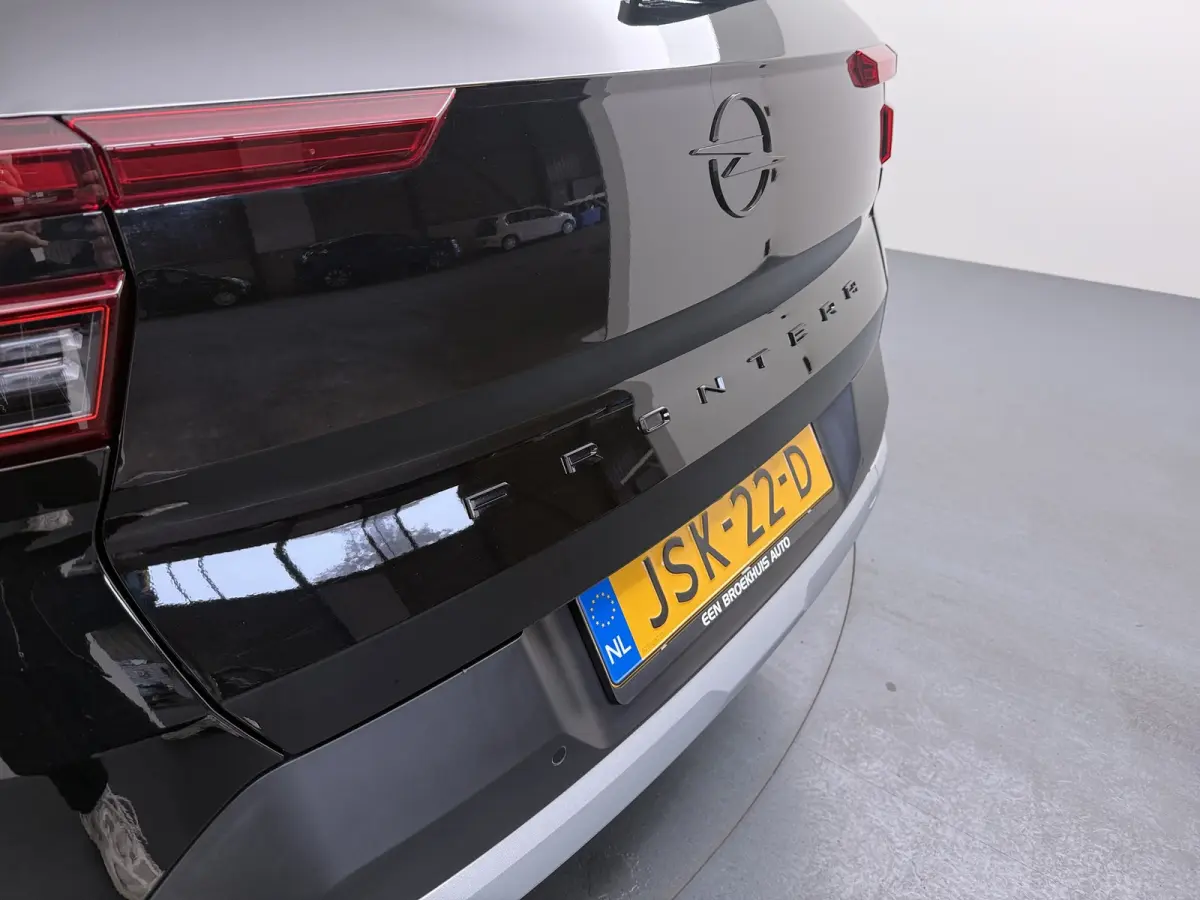 Extended range GS 54 kWh 8 JAAR GARANTIE / Navigatie / Camera / Stuur -en Stoelverwarmd / Dodehoek / Parkeersensoren / Carplay / LED