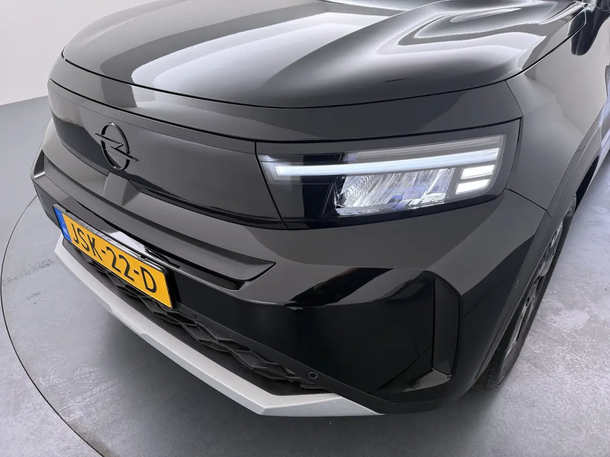 Extended range GS 54 kWh 8 JAAR GARANTIE / Navigatie / Camera / Stuur -en Stoelverwarmd / Dodehoek / Parkeersensoren / Carplay / LED