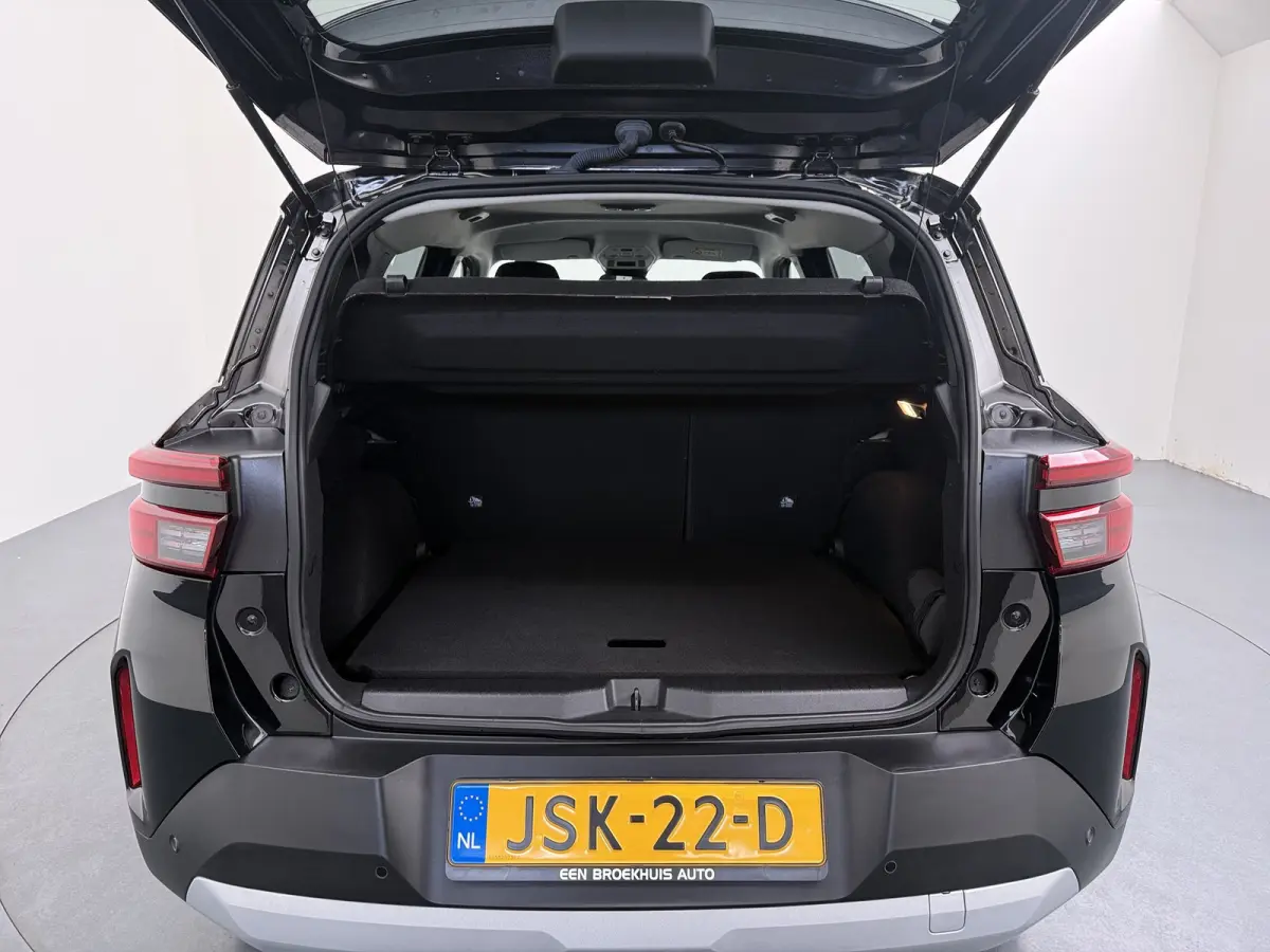 Extended range GS 54 kWh 8 JAAR GARANTIE / Navigatie / Camera / Stuur -en Stoelverwarmd / Dodehoek / Parkeersensoren / Carplay / LED