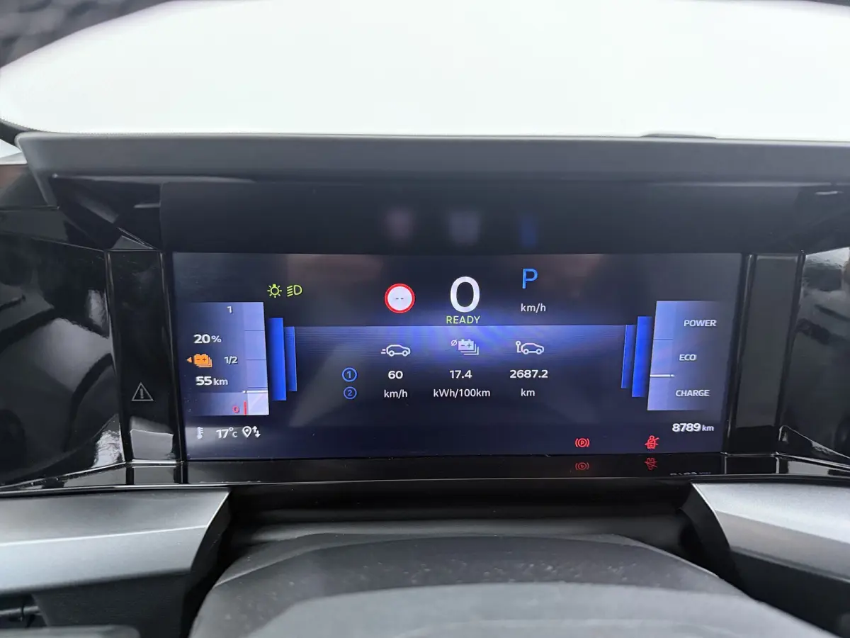Extended range GS 54 kWh 8 JAAR GARANTIE / Navigatie / Camera / Stuur -en Stoelverwarmd / Dodehoek / Parkeersensoren / Carplay / LED