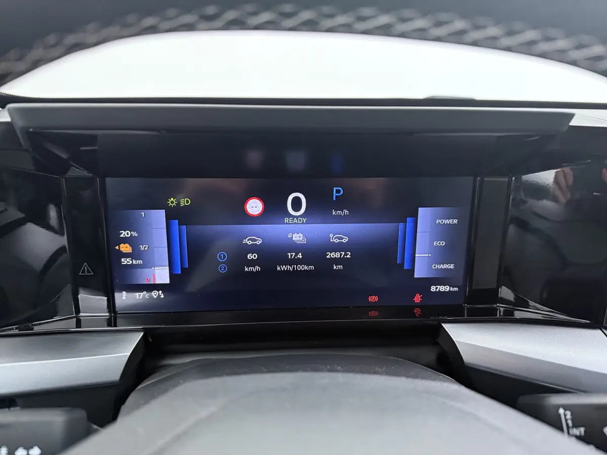 Extended range GS 54 kWh 8 JAAR GARANTIE / Navigatie / Camera / Stuur -en Stoelverwarmd / Dodehoek / Parkeersensoren / Carplay / LED