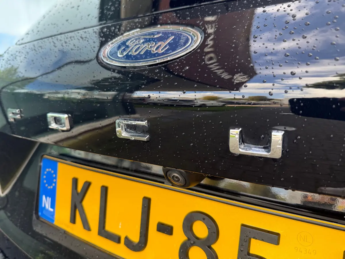 1.0 EcoBoost Hybrid ST Line - Camera - Navi & Carplay - Winterpakket - Cruise
