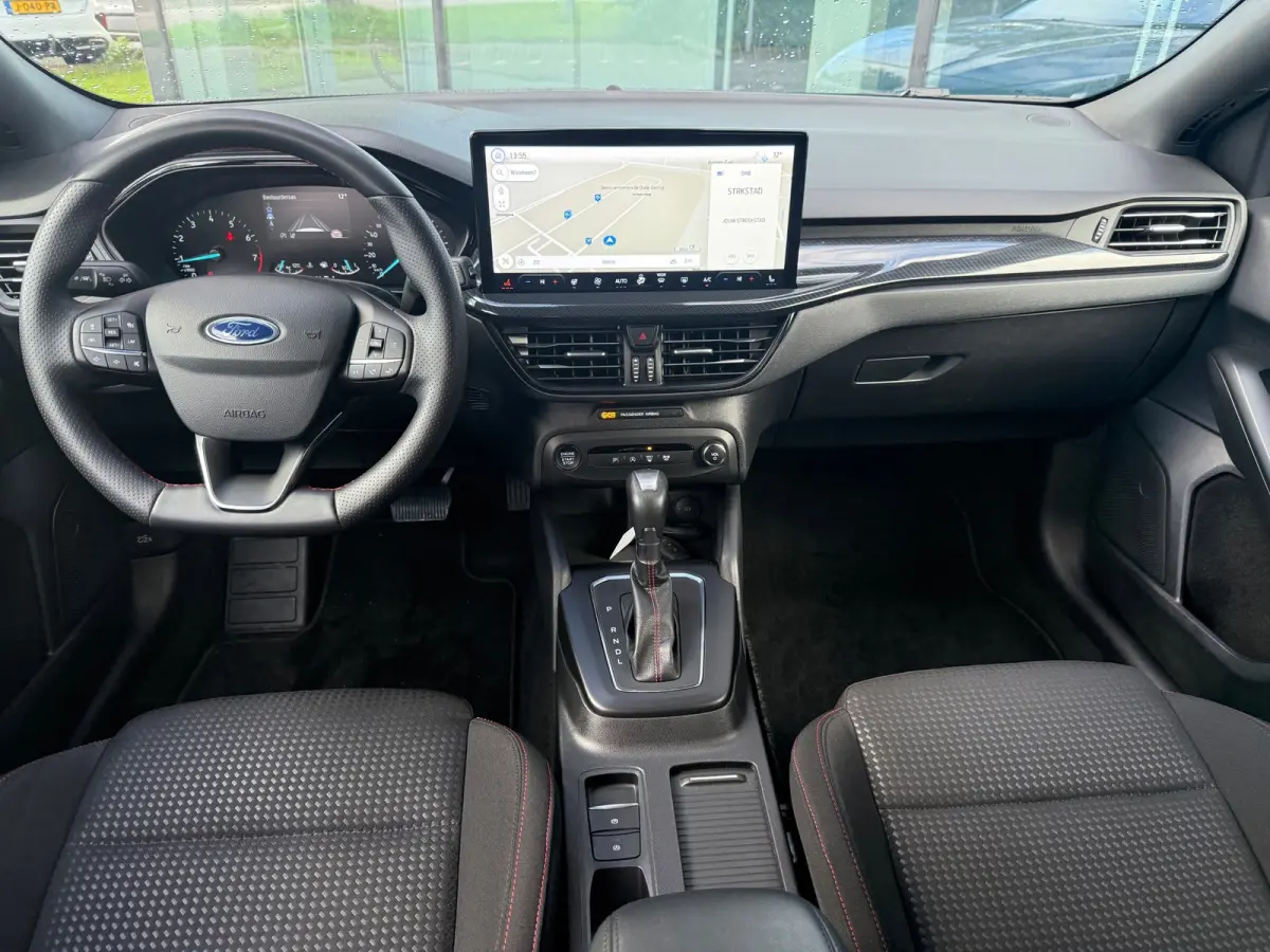 1.0 EcoBoost Hybrid ST Line - Camera - Navi & Carplay - Winterpakket - Cruise