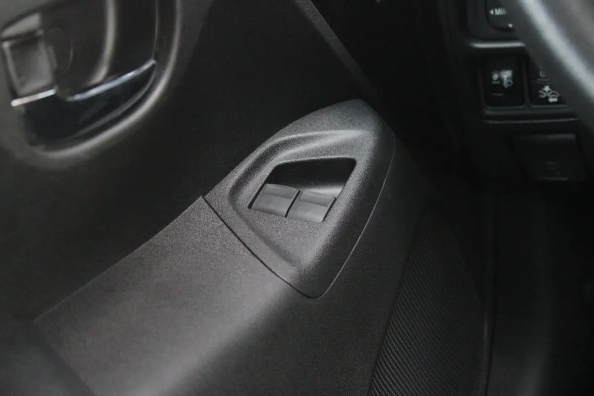 1.0 e-VTi 72PK ALLURE TOP! | CLIMATE CONTROL | ACHTERUITRIJ CAMERA | APPLE CARPLAY/ANDROID AUTO | CRUISE CONTROL | DAB+ RADIO | KEYLESS ENTRY/START | LANE ASSIST | LICHTMETALEN VELGEN |