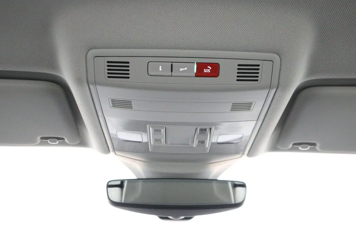 1.0 TSI Life | Trekhaak | Achteruitrijcamera | Navigatie | Stoelverwarming |
