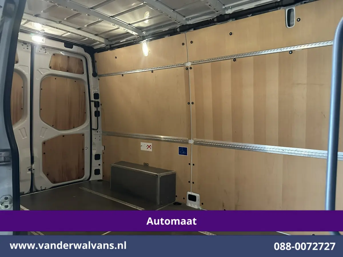 317 CDI 170pk 9G-Tronic Automaat L2H2 Euro6 Airco | Camera | Navigatie | Cruisecontrol | Stoelverwarming Chauffeursstoel, Bijrijdersbank