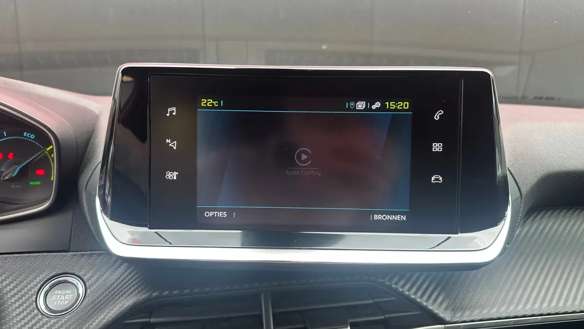 EV Active Pack 50 kWh | Navigatie | Camera | Apple Carplay / Android Auto | SOH 97,56% | Achterbank in delen neerklapbaar | Achteruitrijcamera | Airco (automatisch)